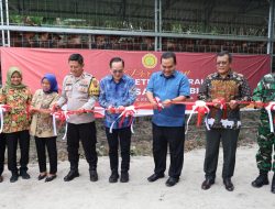 Perkuat Ketahanan Pangan, Bupati Blora Resmikan Kandang Petelur Merah Putih di Kebonrejo