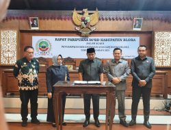 *Menghargai Keringat Pembangun Negeri: Pesan Menyentuh Ketua DPRD Blora di Hari Buruh*